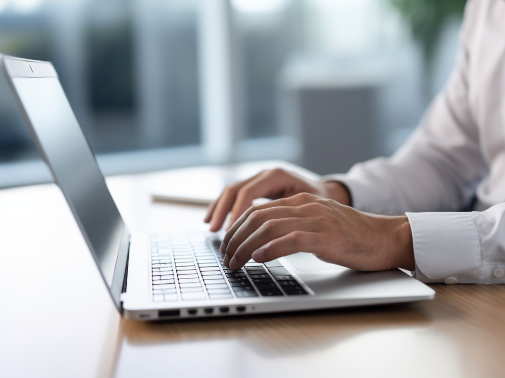 Professional typing focus 1000